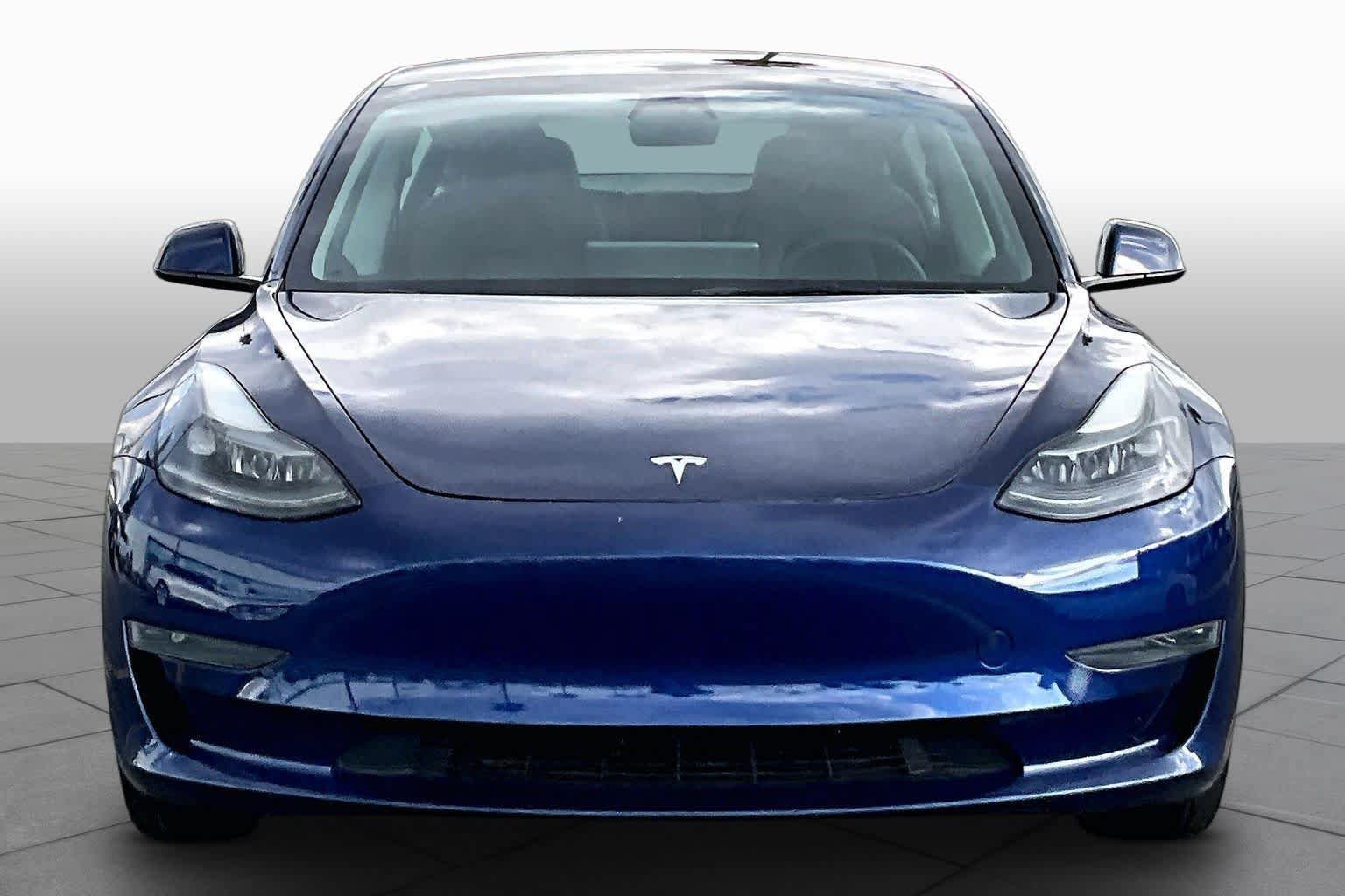 Used 2023 Tesla Model 3 Standard Range RWD image 3