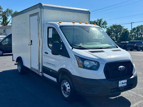 Used 2022 Ford Transit 350 DRW RWD image 4