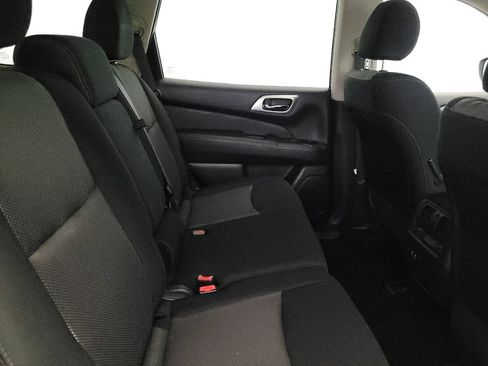 Used 2019 Nissan Pathfinder S AWD/4WD image 19