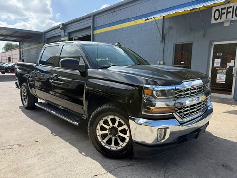 Used 2017 Chevrolet Silverado 1500 LT w/ Texas Edition RWD image 1