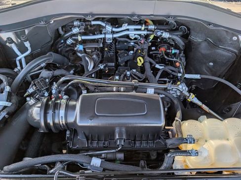 Used 2022 Ford Explorer XLT w/ Equipment Group 202A image 29