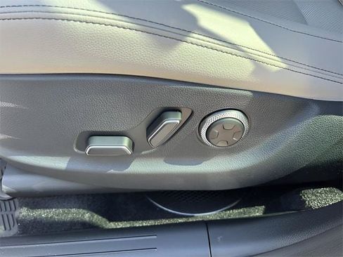 New 2026 Genesis GV70 2.5T AWD/4WD image 23