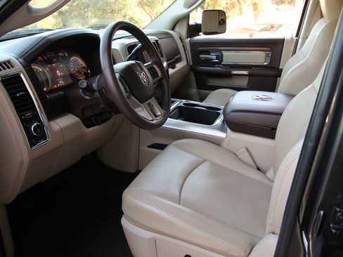 Used 2017 RAM 2500 Laramie w/ Protection Group AWD/4WD image 21