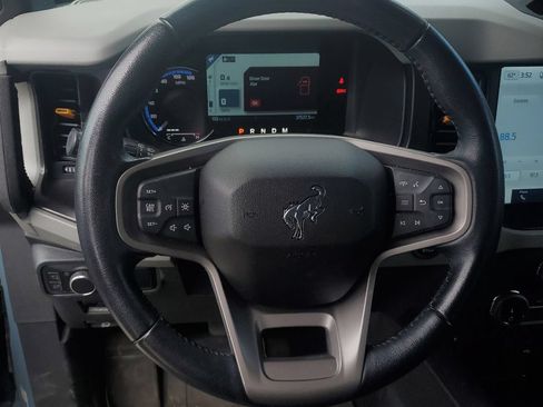 Used 2022 Ford Bronco Badlands w/ Sasquatch Package AWD/4WD image 14