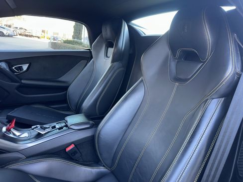 Used 2018 Lamborghini Huracan LP 580-2 image 6