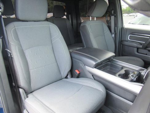 Used 2024 RAM 3500 Big Horn w/ Sport Appearance Package AWD/4WD image 13