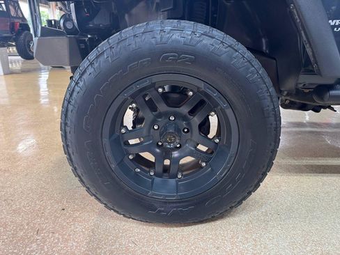 Used 2008 Jeep Wrangler Unlimited X AWD/4WD image 37