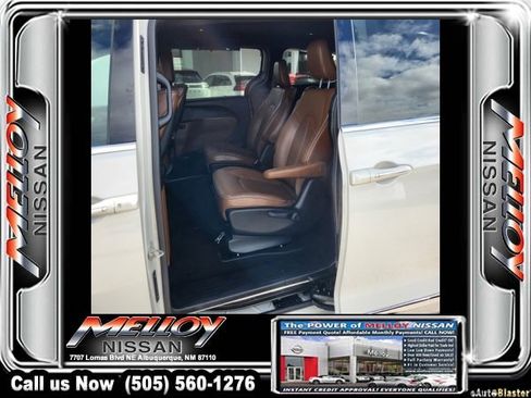 Used 2020 Chrysler Pacifica Limited image 12