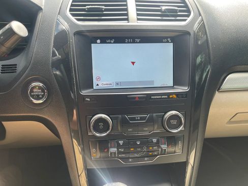 Used 2019 Ford Explorer XLT w/ Equipment Group 202A image 18