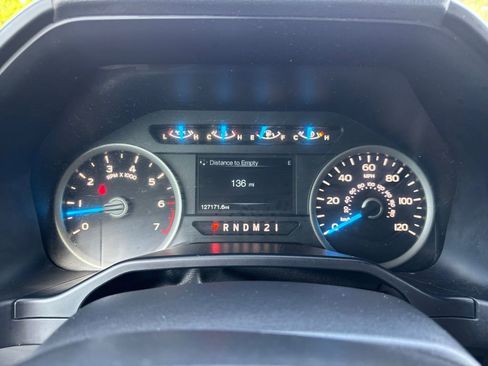 Used 2016 Ford F150 XLT w/ Equipment Group 302A Luxury AWD/4WD image 14