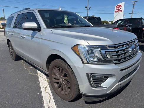 Used 2019 Ford Expedition Max Limited RWD image 2