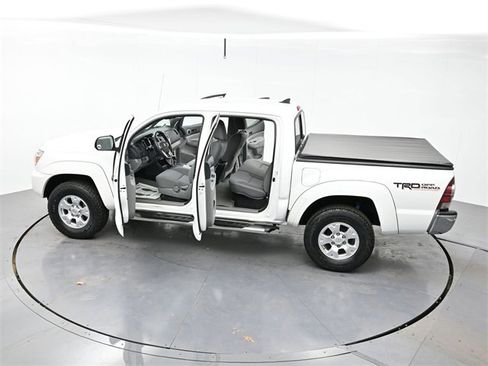 Used 2012 Toyota Tacoma PreRunner image 36