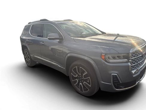Used 2022 GMC Acadia Denali w/ Trailering Package FWD image 2