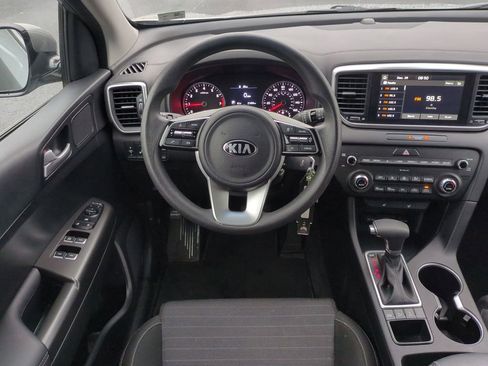Used 2021 Kia Sportage LX w/ LX AWD Popular Package image 16