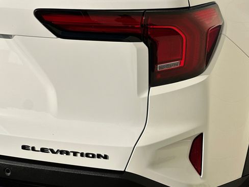 Used 2026 GMC Terrain Elevation w/ Black Edition image 37