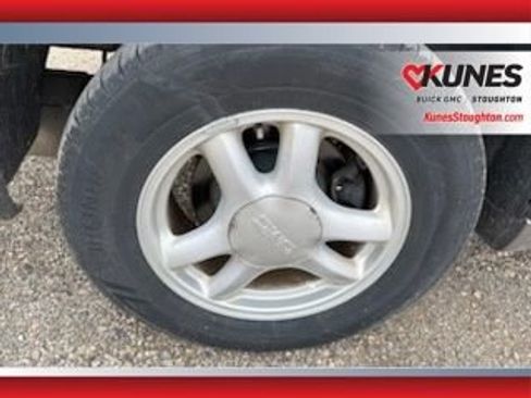 Used 2006 GMC Envoy SLE AWD/4WD image 15