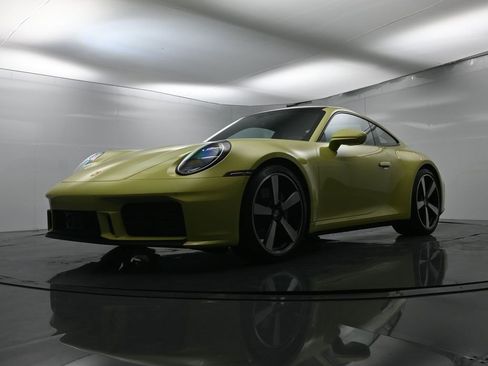 Used 2025 Porsche 911 Carrera image 42