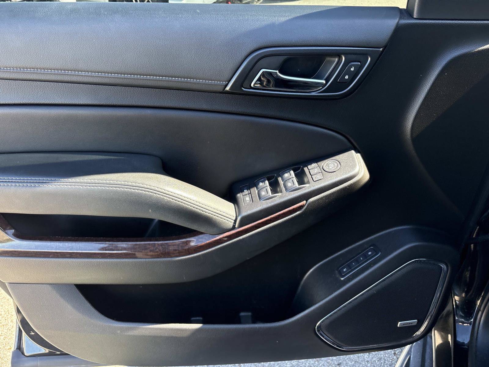 Used 2019 GMC Yukon XL SLT AWD/4WD image 12