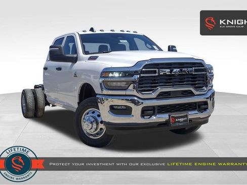 New 2025 RAM 3500 Tradesman w/ Chrome Appearance Group image 1