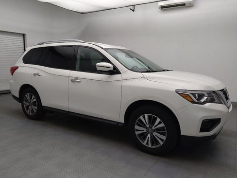 Used 2020 Nissan Pathfinder SL FWD image 11