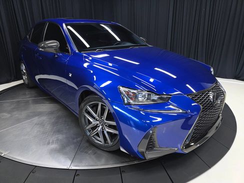 Used 2017 Lexus IS 350 F Sport RWD image 53