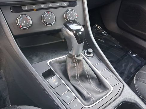 Certified 2024 Volkswagen Jetta Sport FWD image 22