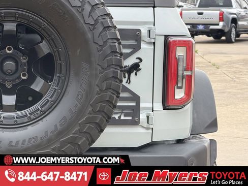 Used 2021 Ford Bronco Wildtrak image 9