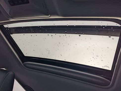 Used 2025 Toyota RAV4 XLE Premium image 27