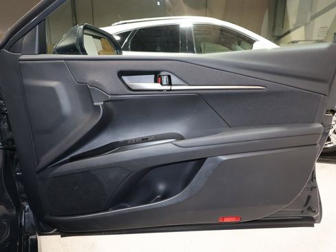 Used 2025 Toyota Camry LE image 18