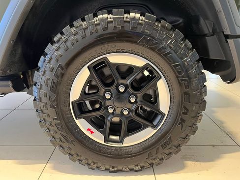 Used 2021 Jeep Wrangler Rubicon AWD/4WD image 21