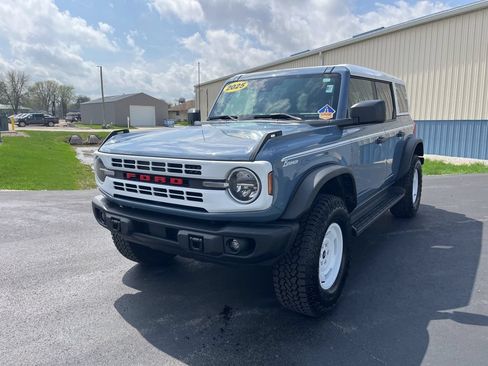 Used 2025 Ford Bronco Heritage Edition AWD/4WD image 8