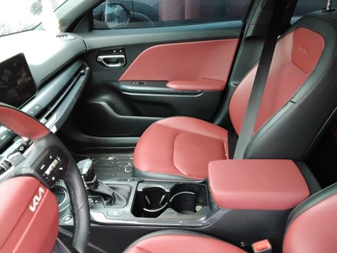 Used 2025 Kia K4 GT-Line w/ GT-Line Premium Package FWD image 8