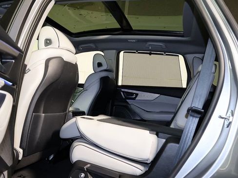 Used 2023 Acura MDX SH-AWD w/ Advance Package image 15