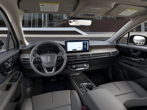 New 2026 Lincoln Corsair Grand Touring image 9