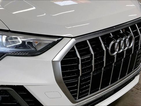 Used 2022 Audi Q3 2.0T Premium image 32
