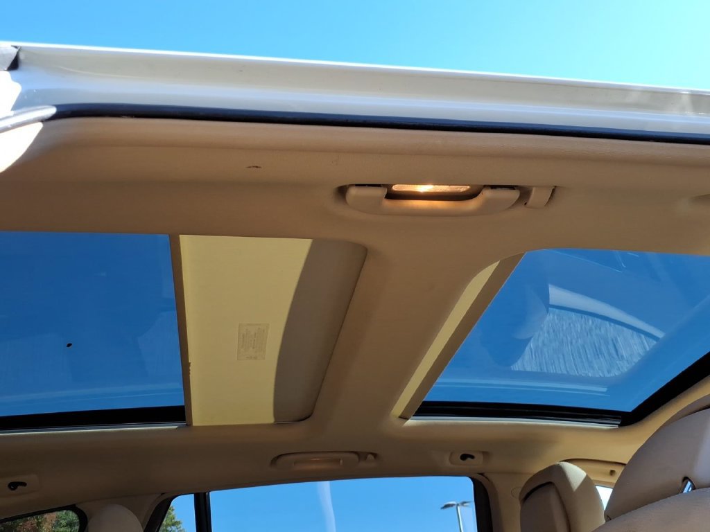 Used 2010 Mercedes-Benz R 350 4MATIC image 15
