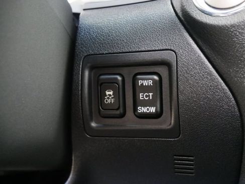 Used 2010 Lexus IS 250C w/ Luxury Pkg RWD image 24