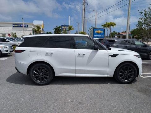 Used 2024 Land Rover Range Rover Sport Dynamic SE AWD/4WD image 14