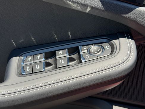 New 2026 Porsche Macan AWD/4WD image 23