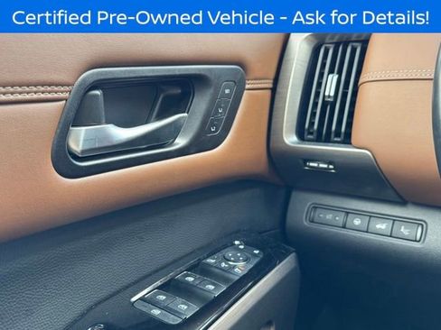 Used 2023 Nissan Pathfinder Platinum AWD/4WD image 15