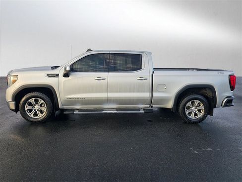 Used 2021 GMC Sierra 1500 SLE image 2