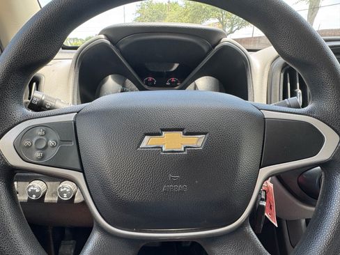 Used 2018 Chevrolet Colorado W/T w/ WT Convenience Package AWD/4WD image 16