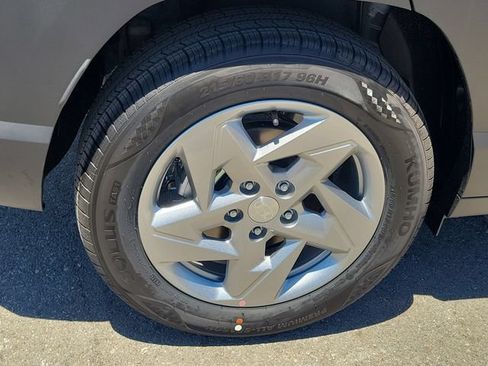 New 2026 Hyundai Kona SE FWD image 28