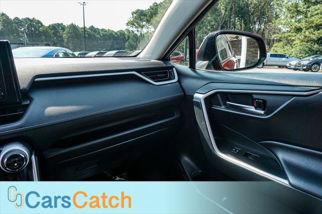Used 2019 Toyota RAV4 XLE FWD image 31