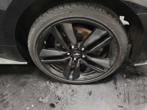 Used 2017 Ford Mustang Premium w/ Ecoboost Performance Package image 11