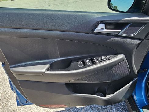 Used 2020 Hyundai Tucson SE w/ Cargo Package image 32