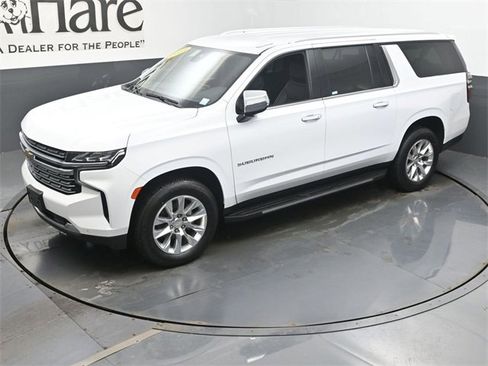 Used 2023 Chevrolet Suburban Premier image 44