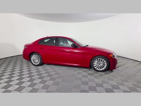 Used 2024 Alfa Romeo Giulia Sprint RWD image 35