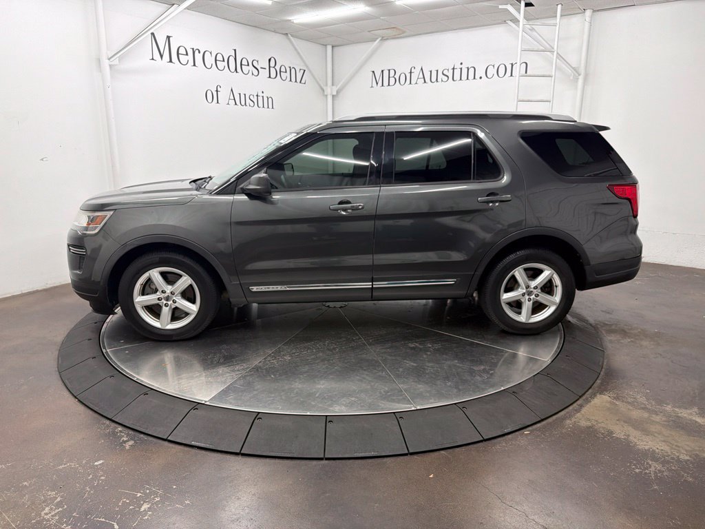 Used 2019 Ford Explorer XLT FWD image 4