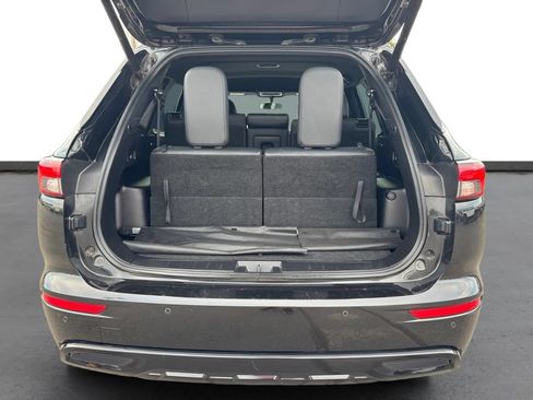 Used 2023 Mitsubishi Outlander SE Black Edition AWD/4WD image 24
